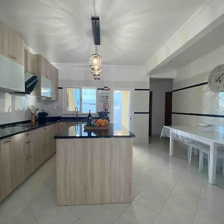 Βίλα Orange With Private Pool *