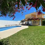 Orange With Private Pool Вилла