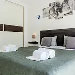 Orange With Private Pool * Албуфейра