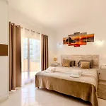 Orange With Private Pool * Албуфейра