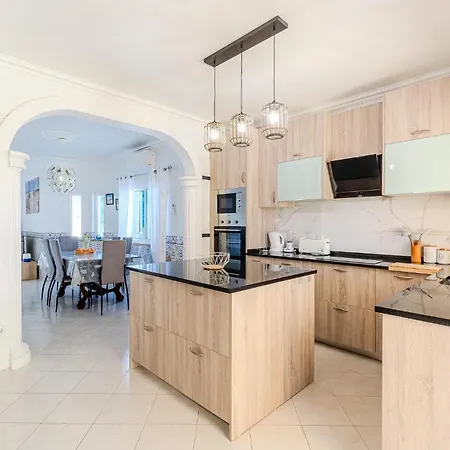 Villa Orange With Private Pool